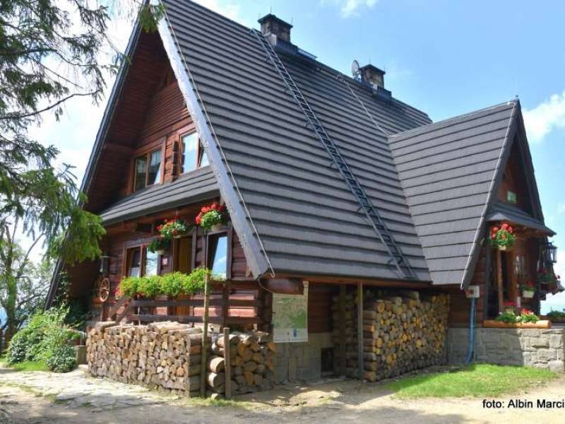 Bacówka na Maciejowej schronisko PTTK